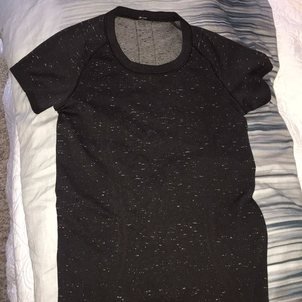 Lululemon swiftly tech shirt
